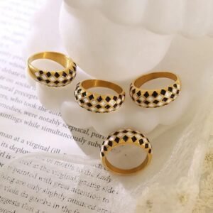 Monochrome Checkerboard Ring