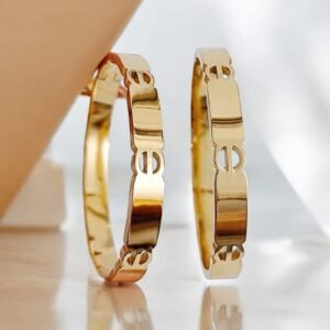 C-H Modern Bangle